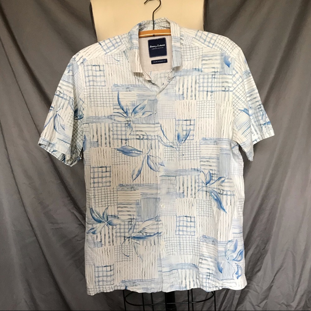 Tommy Bahama Short Sleeve Button Down